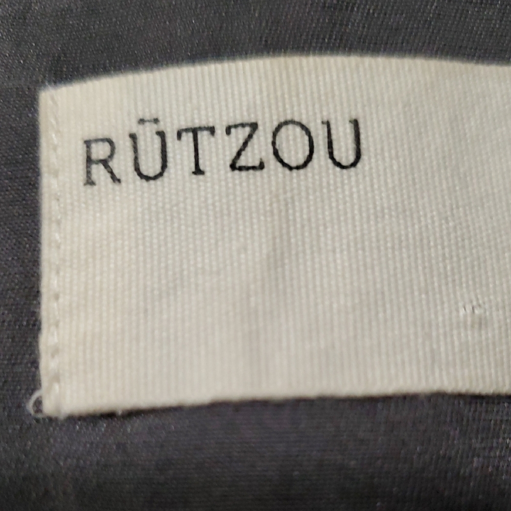 Rutzou Gray and Blue Silk  Sheath Artdeco  Dress with Dolman Sleeves - Picture 11 of 16